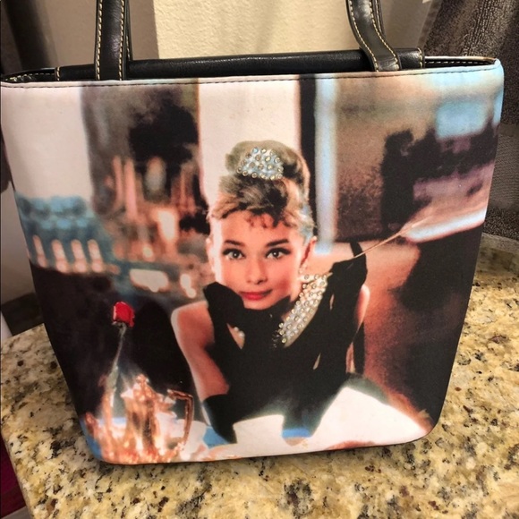 Purse - Picture 1 of 3